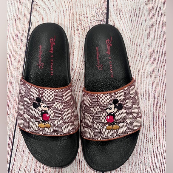 Disney x ©Disney Parks Sport Slide Sandals